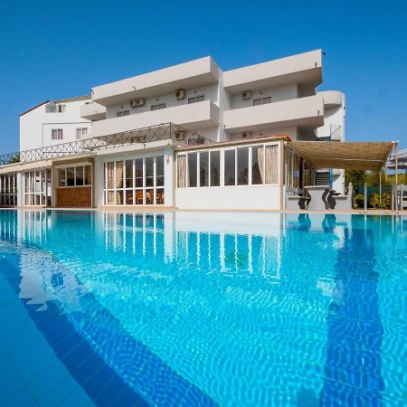 Sun & Sea Hotel Apartments Faliraki Buitenkant foto